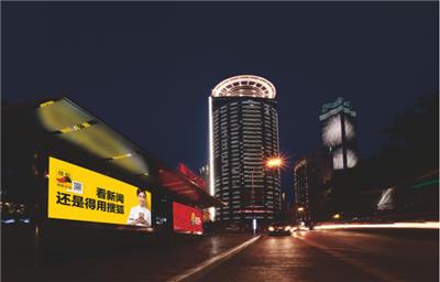 重庆公交候车亭广告投放价格，重庆公交灯箱媒体投放折扣