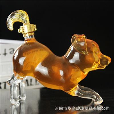 河间华企手工艺吹制生产十二生肖小狗造型高硼硅玻璃酒瓶500ml