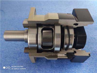 汉玛传动铝合金高扭矩FB115-L2斜齿伺服减速机厂家