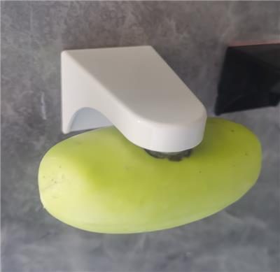 跨境热销白色倒挂磁吸香皂架 夏季洗澡自备肥皂沥水肥皂盒