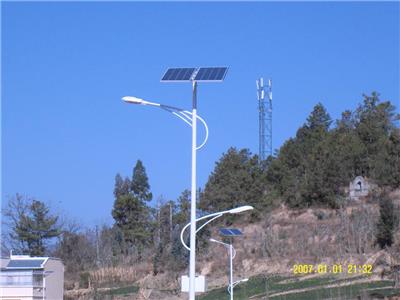 四川太阳能路灯厂家四川哪里有6米7米8米10米太阳能路灯卖？品牌:新炎光