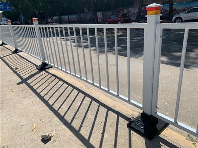 珠海金湾道路**护栏蓝白防护**京式护栏城市交通防护栏隔离栏锌钢**护栏