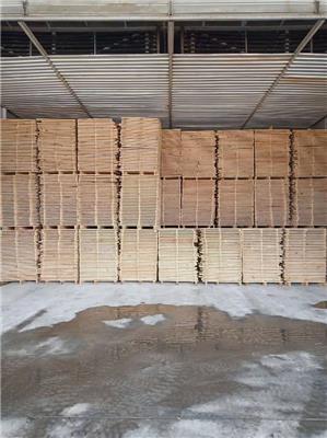 松木板材加工定做-落叶松木方-木托盘料供应商