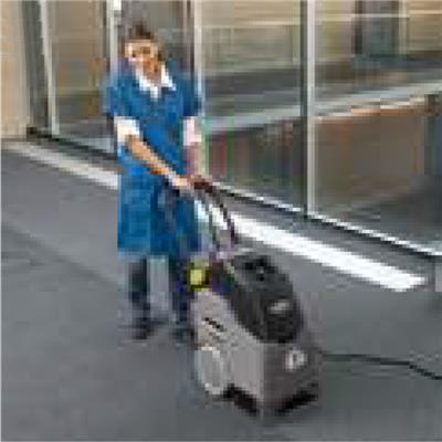 卡赫Karcher地毯清洗机BRC30/15专业用于地毯的清洗大连代理