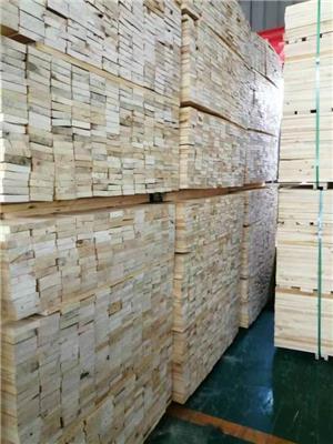 落叶松板材-木托盘料厂家-松木托盘料价格