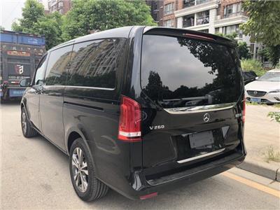 广州单位包车租奔驰威霆9座车,企业私人订制包车租赁价格