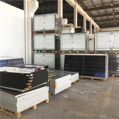 太阳能光伏板价格 拆卸光伏板回收