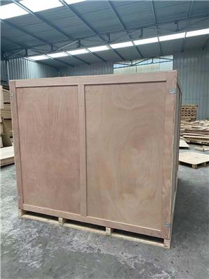 青岛黄岛木箱厂家 大型设备包装 加固底部木方 物美价低
