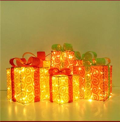 圣诞铁艺礼盒套装三件套麻丝礼品盒发光装饰节日橱窗场景装饰