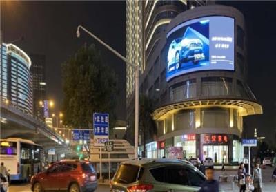 武汉创世纪广场大屏广告价格，武汉户外LED广告投放公司