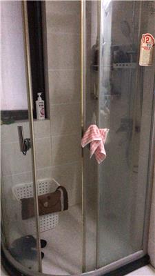 上海加枫淋浴房维修/维修淋浴房玻璃门轨道滑轮