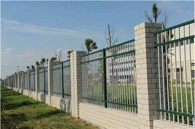 公园花池围栏 加厚锌钢围墙护栏 草坪锌钢护栏 铁栏杆外墙围栏 生产厂家，安装方便