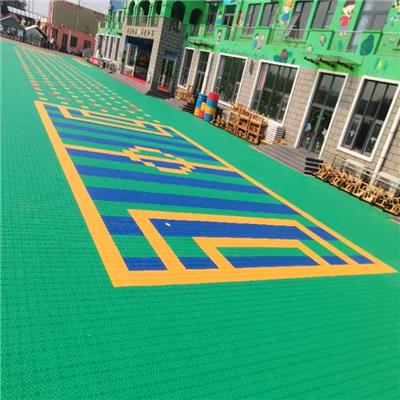 天津标准篮球场地面施工厂家沧州运动场悬浮地板铺装
