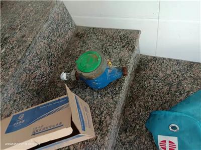 义乌维修更换家用水表水管 义乌拆装水表出售水表价钱