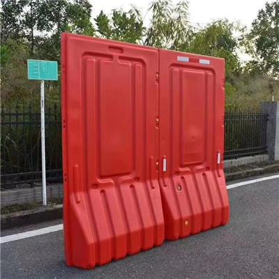 广州越秀区 塑料回收出售二手水马 现场结算 长期带车回收防疫水马围挡