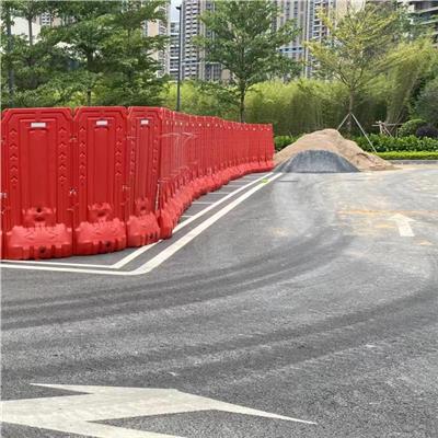 深圳市 水马围挡生产厂家 各类水马护栏 批发出售 红色塑料水马