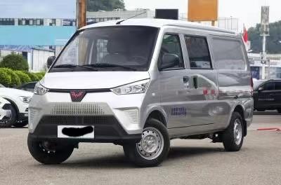 龙德新能源·五菱EV50纯电面包车租车