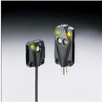 供应图尔克DO500-Q10F-AN6X2小型直返式光电传感器