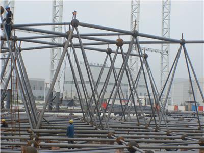 山东钢网架加工安装厂家空心球网架