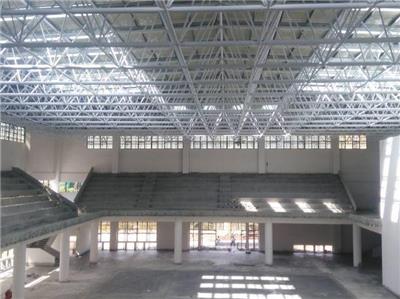 2022广州大跨体育展馆网架结构_球形装饰造型网架设计