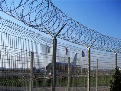 防盗围栏桃形柱护栏网,钢丝网围栏,成都市桃形柱护栏网