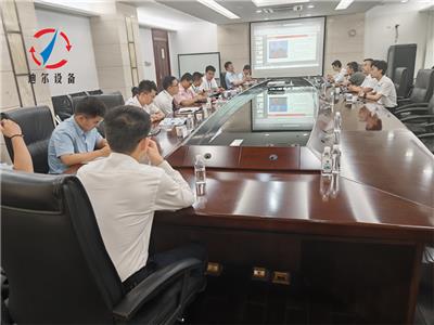 迪尔技术团队孙总一行在中国五环工程公司与客户进行技术交流