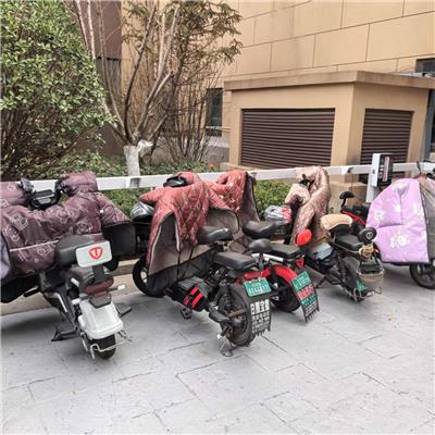 如何解决电动车充电桩显示充电异常的问题？