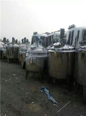 大量出售二手搪瓷反应釜