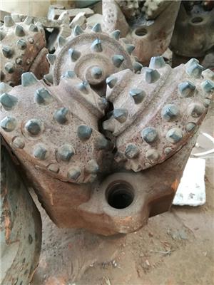 江汉215.9金属密封牙轮钻头