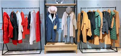 深圳原创设计师品牌痕迹19秋冬，品牌女装折扣批发品牌女装尾货