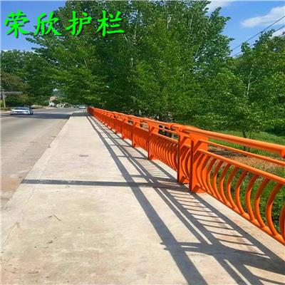 看这你就知道了 钢板护栏工厂