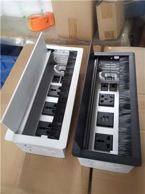 GT-400可装USB多功能线盒三孔插座桌面过线盒