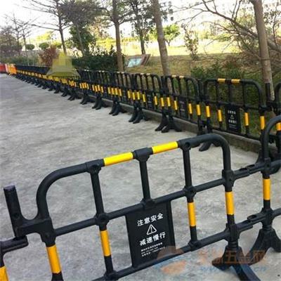 深圳松岗铁马围挡价格优惠厂家直销