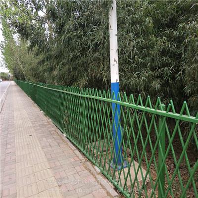 聚才 乡道护栏 圈地护栏网 钢网墙 浸塑护栏 防护网