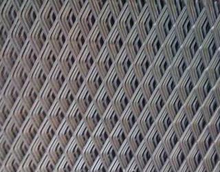 上海青浦防滑钢板网厂家