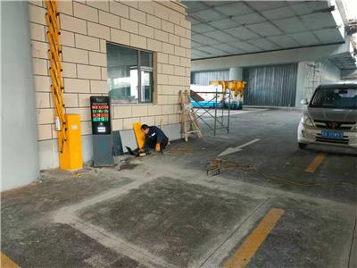 太原识别道闸批发-外观多样