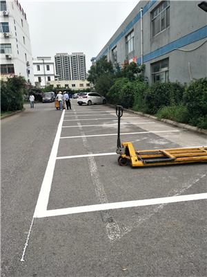 楼扇镇停车场划线要求 施工时间短