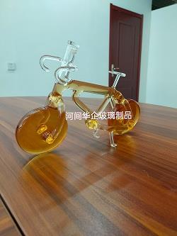 河间华企手工艺生产艺术创意异形自行车玻璃酒瓶精美工艺摆件