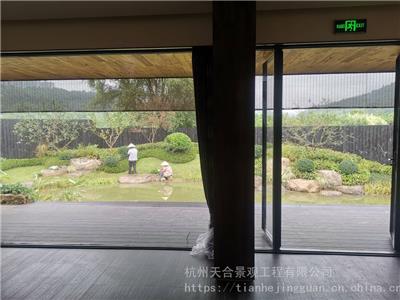 河道直发 大型鹅卵石 黄色原石 生态驳岸造景 刻字石
