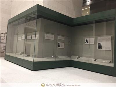 博物馆沿墙展示柜定制 低反射玻璃展览柜制作