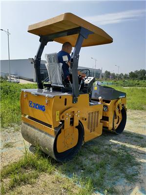 双钢轮压路机　3吨压路机　振动压路机　小型徐工压路机