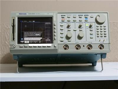 回泰克Tektronix TDS694C 收示波器