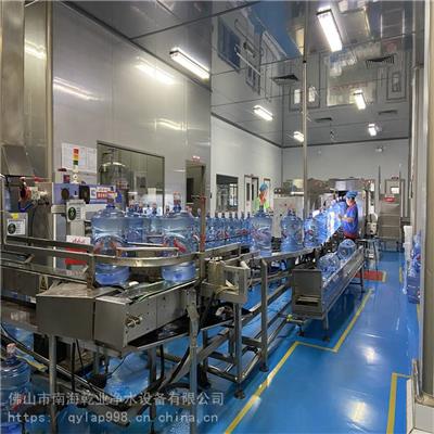 乾业一次性桶装水生产线、588型变频技术一次性桶装水设备用于好水厂