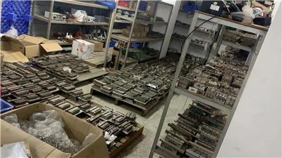 二手线材成型模具，插头成型模具线材周边设备出售回收