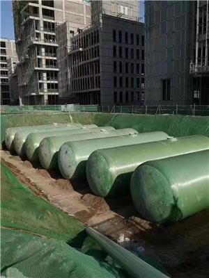 阿克陶县玻璃钢地埋三格式隔油池 污水池 缠绕成品化粪池 油水分离池