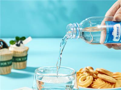 铜陵**矿泉苏打水品质怎么样 诚信服务 上海香久源食品供应