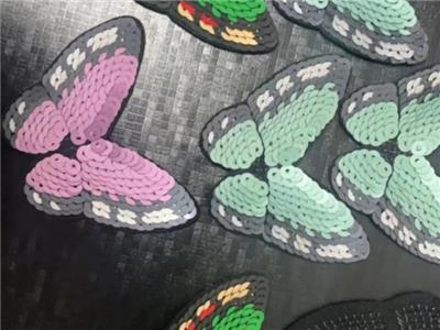 北京书本封面电脑绣花厂 服务为先 深圳市瀚元纺织供应