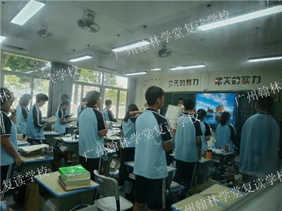 广州艺术生中考复读学院学费一年多少 广州翰林学堂复读学校供应