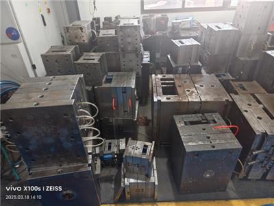 西藏儿童保温杯性能 客户至上 邦坤精密模具供应