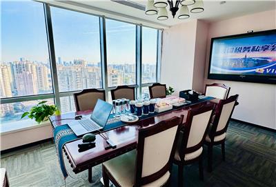 中国香港**：境华出国助您开启**之路